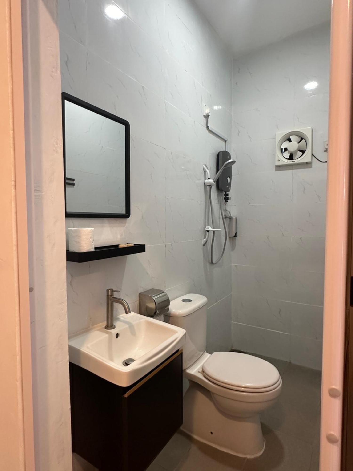 Guest House Gua Kelam Kaki Bukit Bagian luar foto