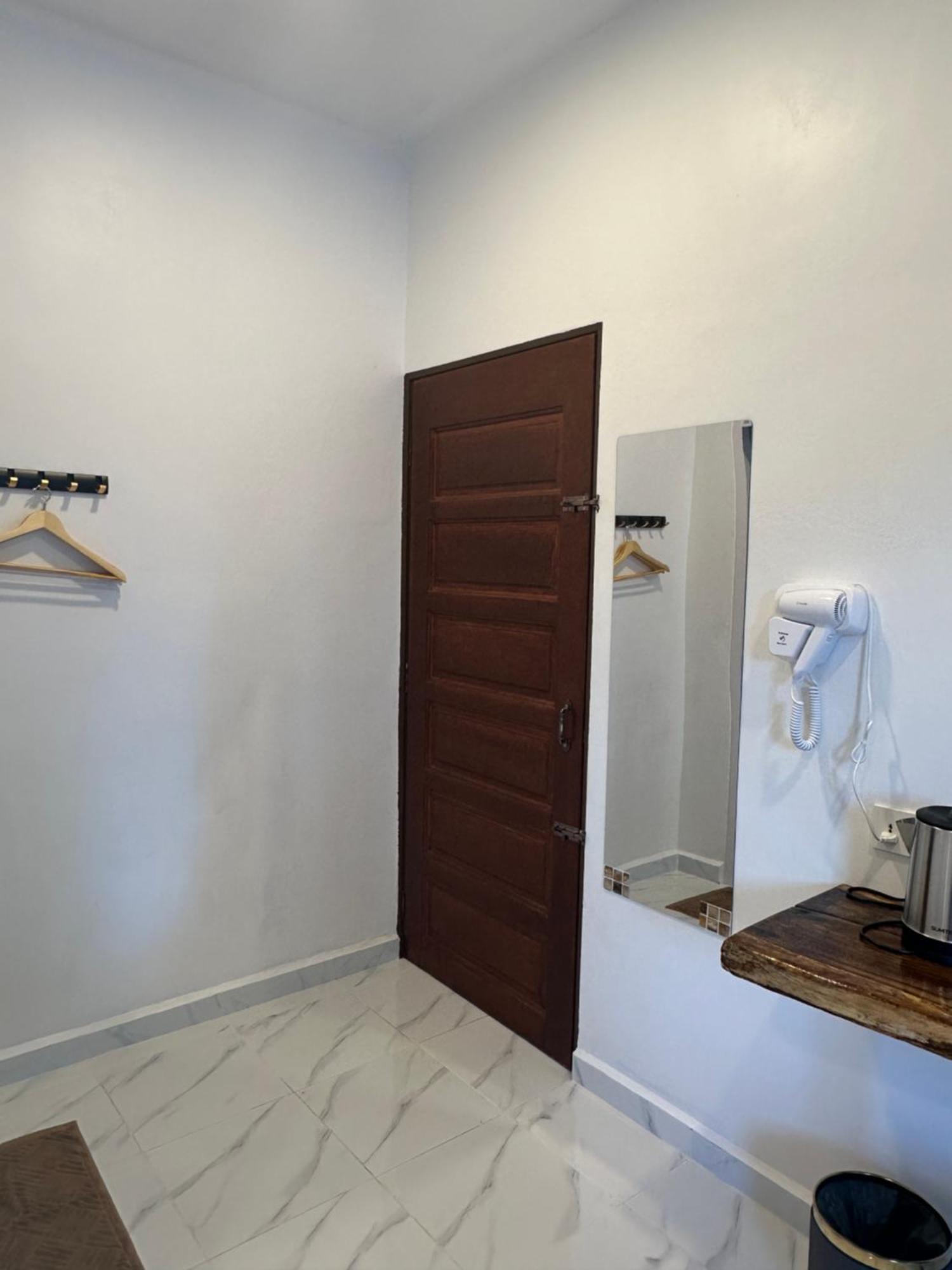 Guest House Gua Kelam Kaki Bukit Bagian luar foto