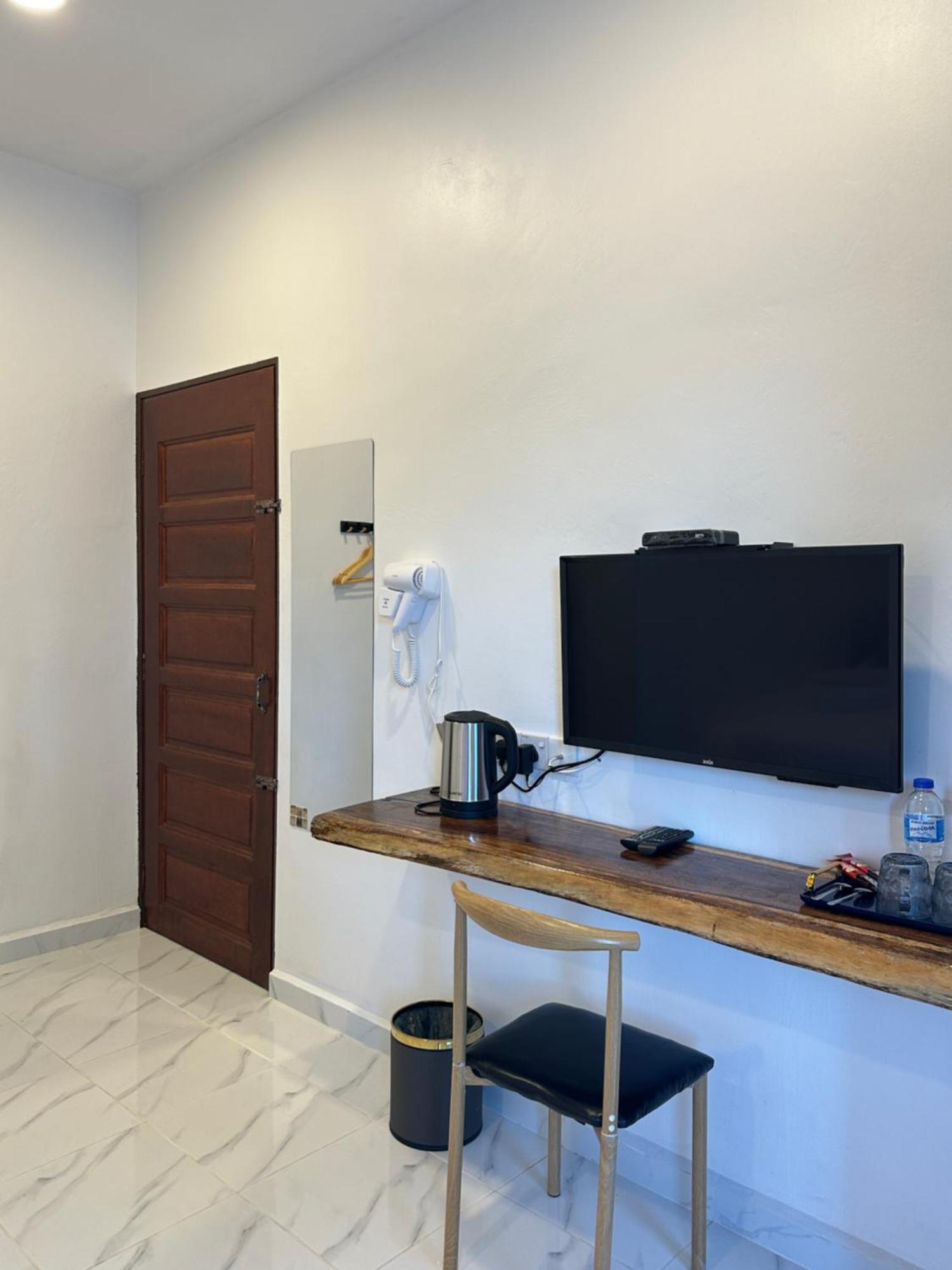 Guest House Gua Kelam Kaki Bukit Bagian luar foto