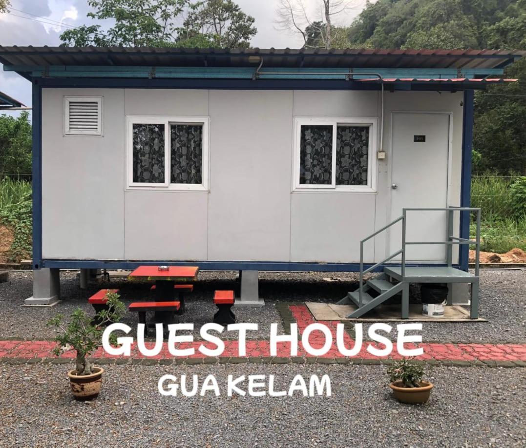 Guest House Gua Kelam Kaki Bukit Bagian luar foto
